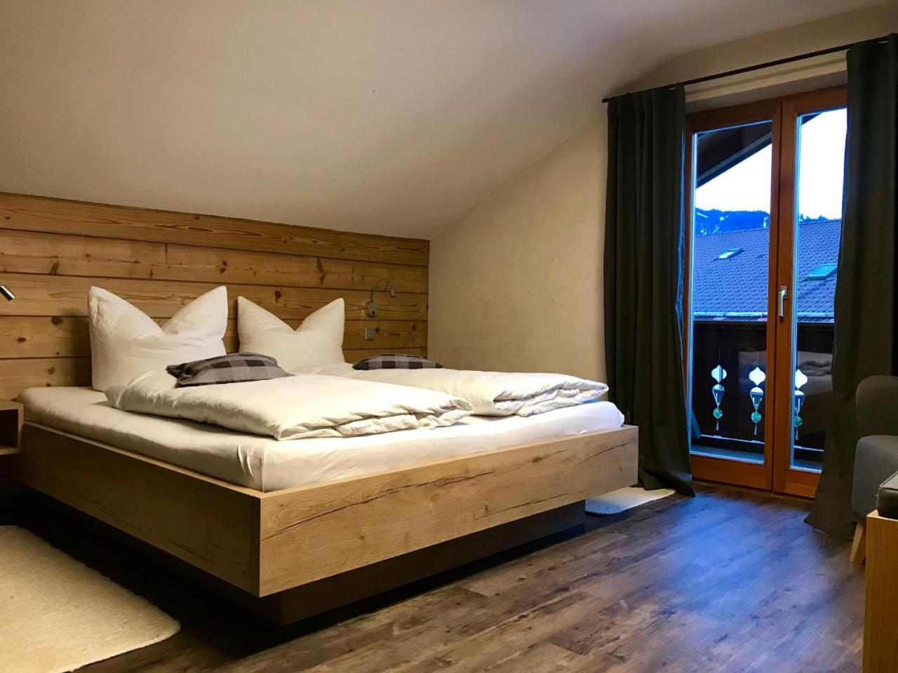 Gaestehaus Edlhuber Mittenwald Extérieur photo